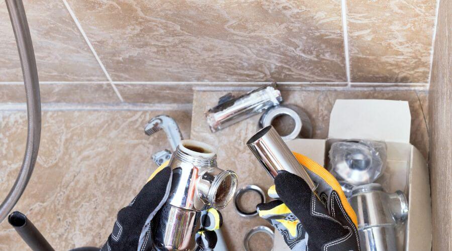 Professional gutter cleaning in Carver, MN